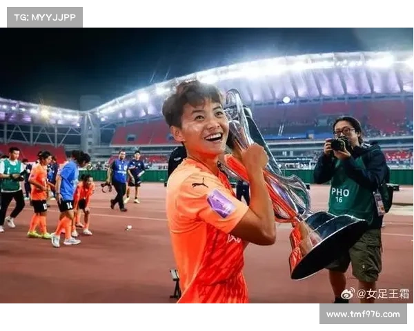 亚足联颁奖盛典首次落户沙特王霜再度出征角逐亚洲足球小姐荣耀